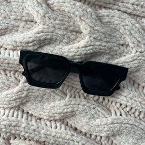Black rectangle sunglasses